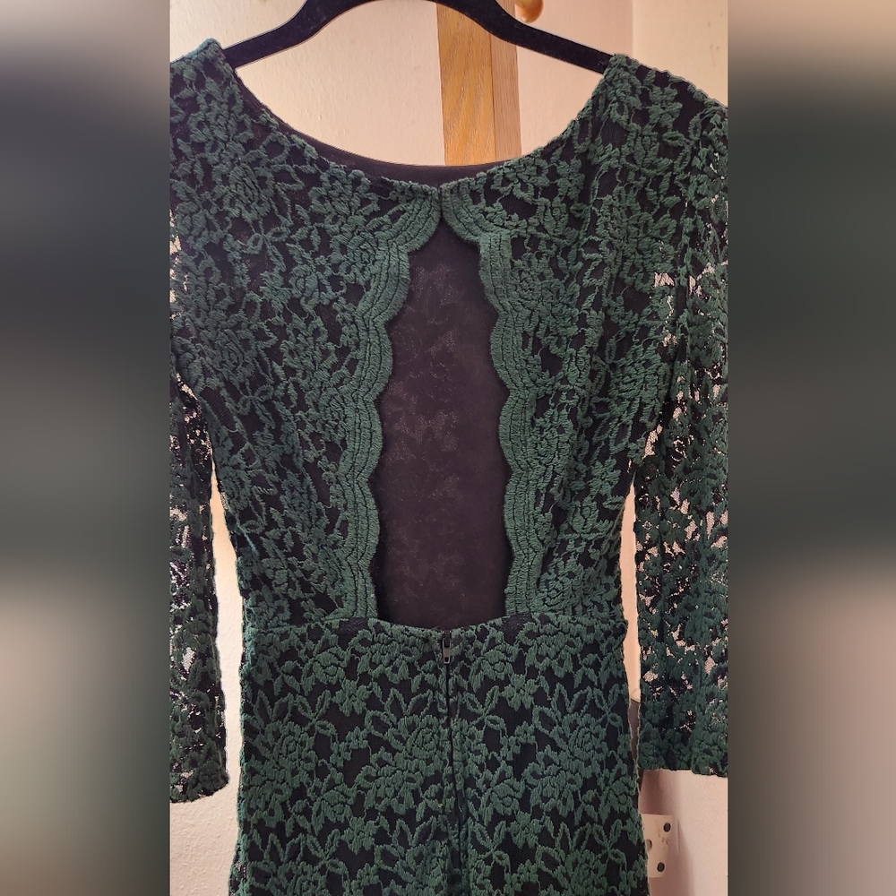 B. Darlin Open Back Lace Body Con Dress - Picture 2 of 7